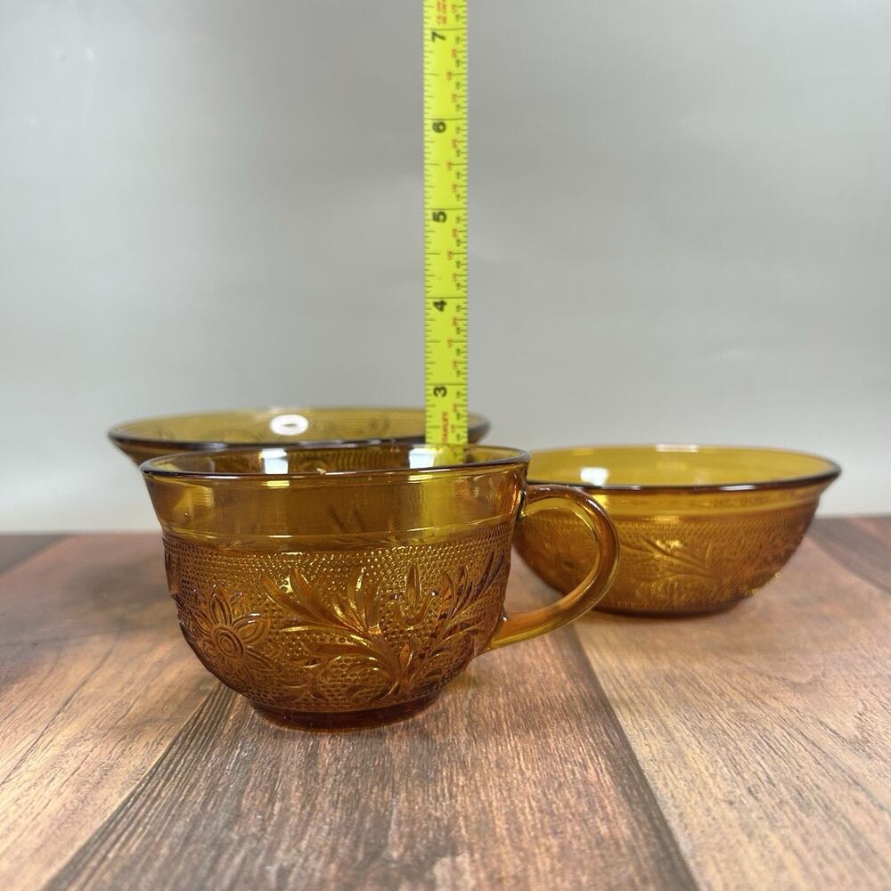 Set of 3 Collectible Indiana Glass Tiara Sandwich Amber Cup, Berry & Salad Bowls - Picture 3 of 16